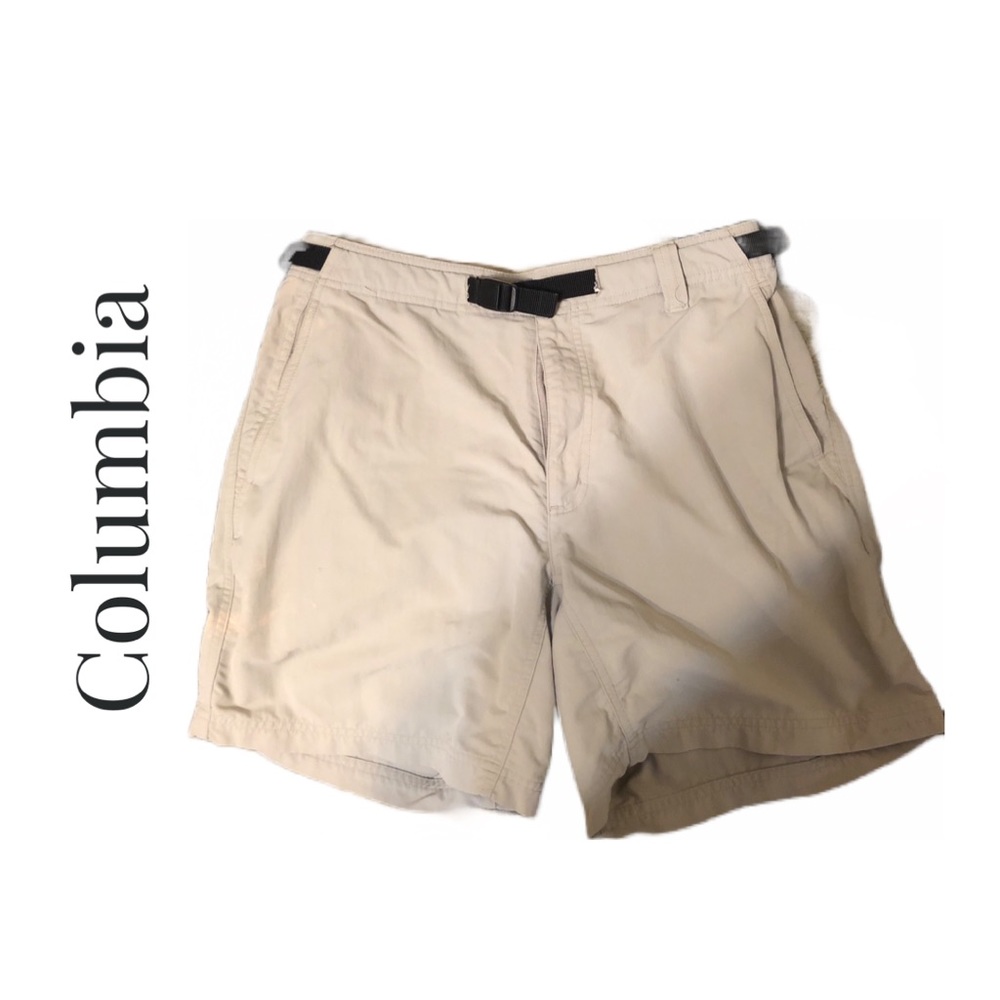 Columbia Tan Women's Cargo Shorts